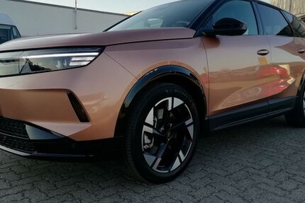 Opel Grandland (X) 10.999 km 41.490 € Rathenow 14712