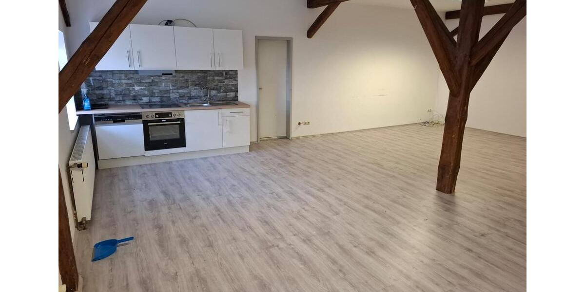 Gewerbehalle beheizt + Büro zu vermieten + Wohnhaus zimmer