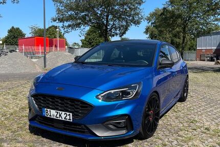 Ford Focus 56.000 km 19.000 € Bielefeld 33719