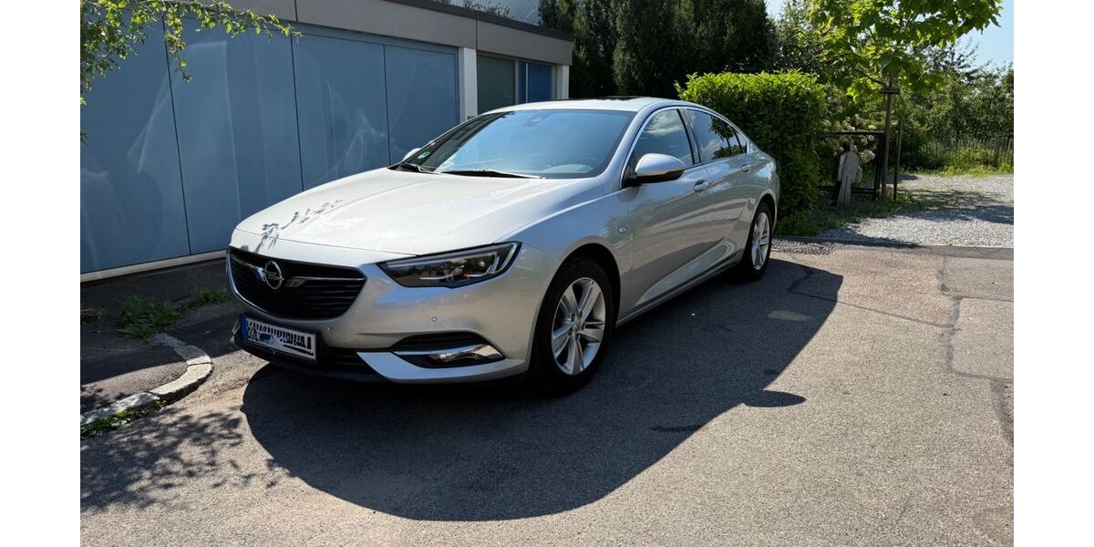Opel Insignia 81.000 km 16.500 &euro; Esslingen am Neckar 73732