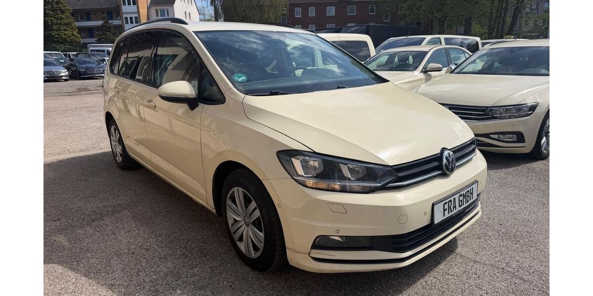VW Touran 411.254 km 3.990 &euro; Hamburg 22047