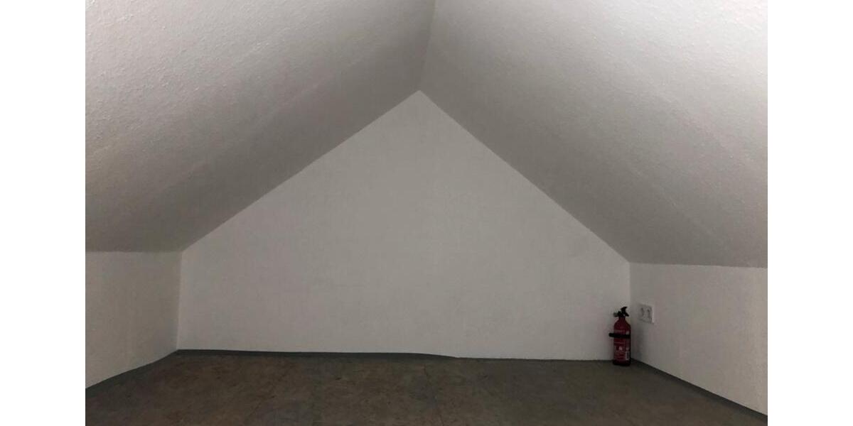 Charmante 3-Zimmer-Dachgeschosswohnung in Oberasbach 3 zimmer