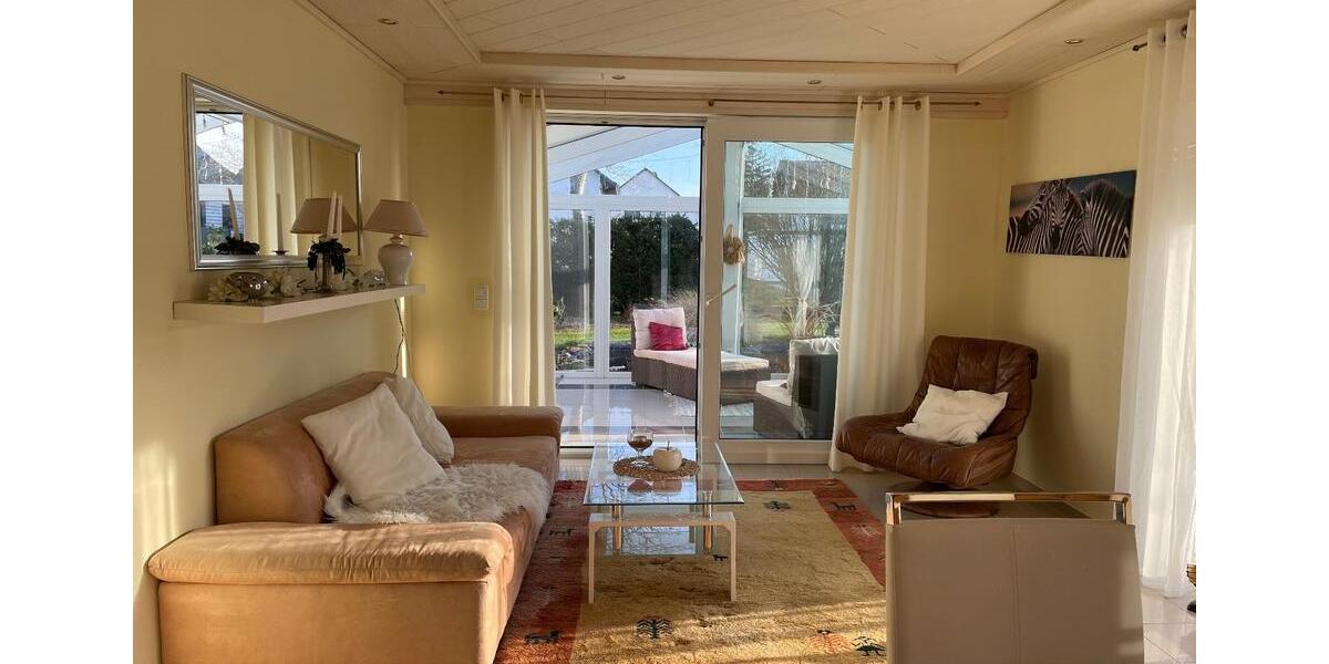 Einfamilienhaus Lohfelden - 3 Zimmer, 100 m&sup2;, 2.200&euro; | Angebot:25753736
