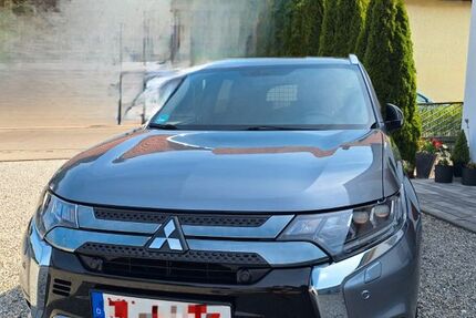 Mitsubishi Plug-in Hybrid Outlander 60.800 km 21.950 &euro; Vöhringen 89269