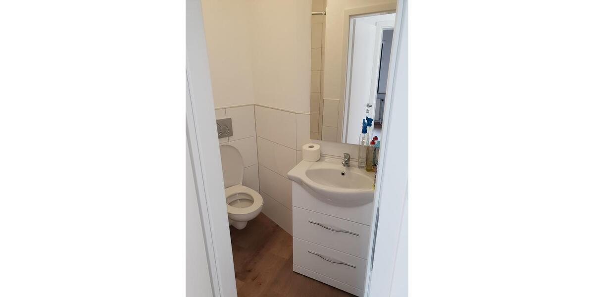 Einfamilienhaus Ludwigshafen am Rhein Mundenheim - 9 Zimmer, 140 m&sup2;, 2.500&euro; | Angebot:25909056