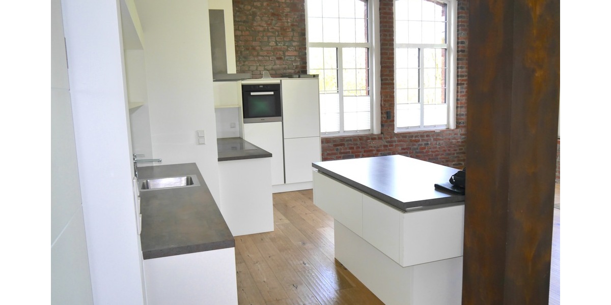 SG, komfortable 83m² 2 Zi. Loftwohnung mit Unikat-Charakter, Balkon, Stellplatz, EBK - Wohnanlage Solingen Mitte | Angebot:27003334