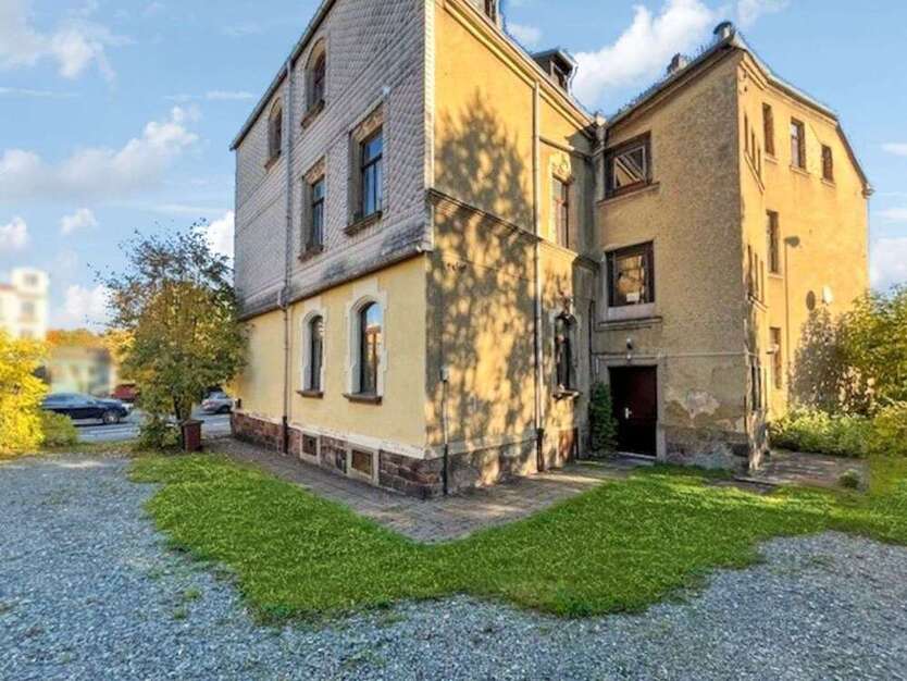 Haus zum Kaufen in Chemnitz 295.000 € 370 m²