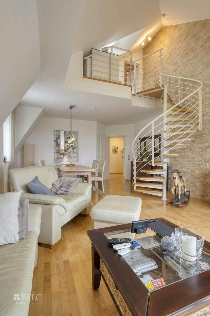 Traumhafte Maisonette Wohnung am Stadtrand in Köln Weiden 4 zimmer