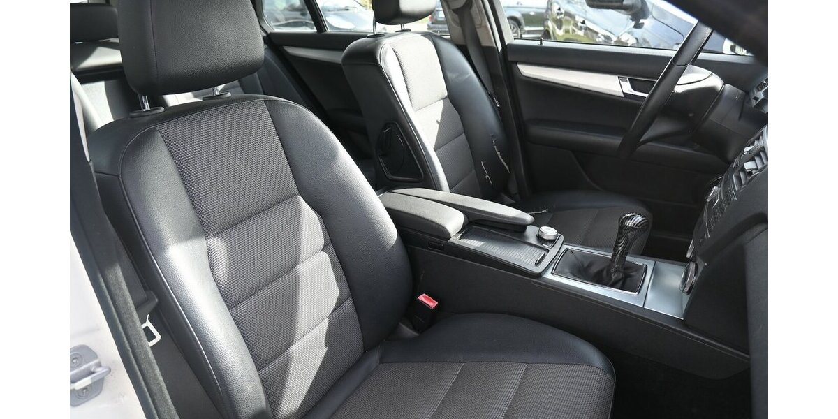 Mercedes-Benz C 180 T Kompr.BE *Avantgarde* Navi Leder 17Alus 190.000 km 5.600 &euro; Seevetal - Hittfeld 21218