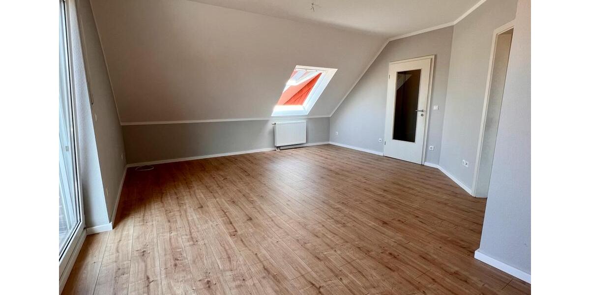 Dachgeschoßwohnung Steinhagen - 1 Zimmer, 34 m&sup2;, 575&euro; | Angebot:25305676