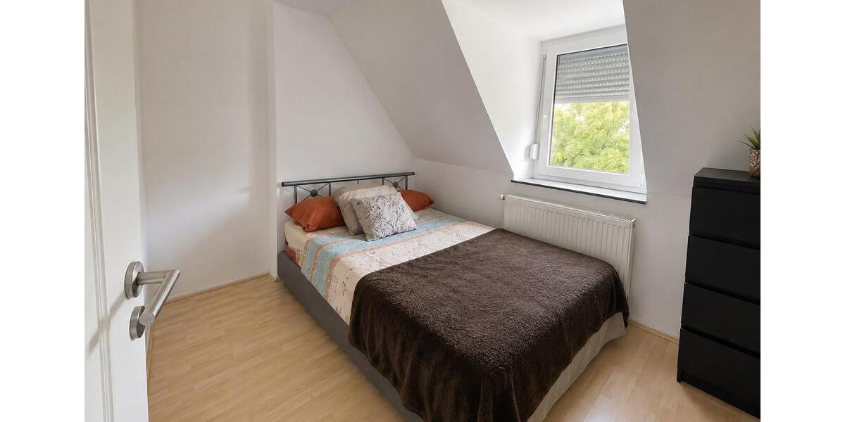 Doppelhaushälfte Weiden in der Oberpfalz - 8 Zimmer, 150 m&sup2;, 390.000&euro; | Angebot:27258973