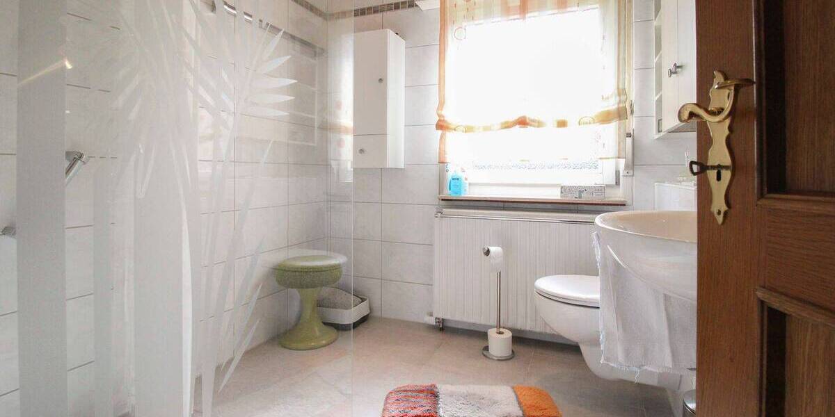 Einfamilienhaus Paderborn Sennelager - 8 Zimmer, 243 m&sup2;, 595.000&euro; | Angebot:26826411