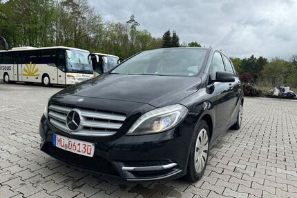Mercedes B 200