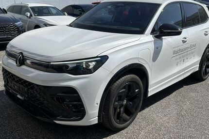 VW Tiguan 14.120 km 49.950 &euro; Moenchengladbach 41063