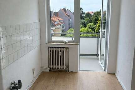 Wohnung Bremerhaven - 3 Zimmer, 54 m&sup2;, 400&euro; | Angebot:27080571