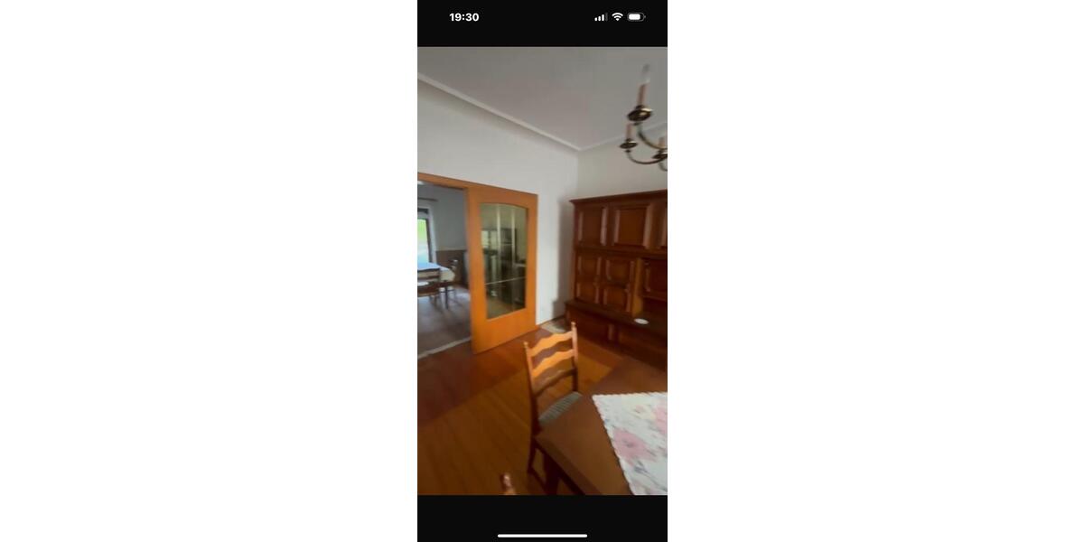 Vermiete Wohnung ca 100 m2 in Zweifamilienhaus 1 zimmer