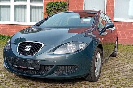 Seat Leon 110.000 km 2.890 &euro; Paderborn 33102