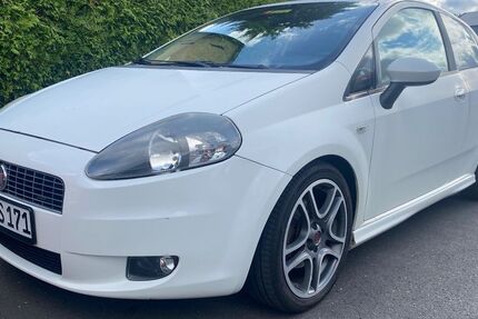 Fiat Punto 200.000 km 2.200 &euro; Würzburg 97076