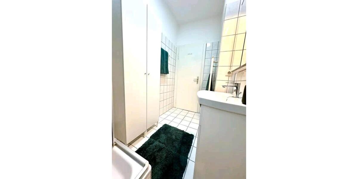 Wohnen auf Zeit Frankfurt am Main Bockenheim - 5 Zimmer, 12 m&sup2;, 515&euro; | Angebot:26684312