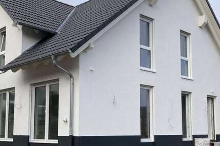Haus Haibach-Grünmorsbach Grünmorsbach - 5 Zimmer, 144 m&sup2;, 2.040&euro; | Angebot:26423041