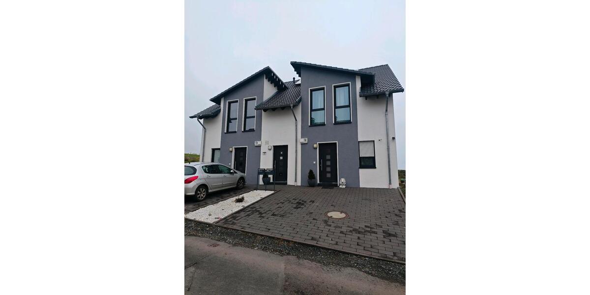 Doppelhaushälfte Bad Laasphe - 4 Zimmer, 225 m&sup2;, 420.000&euro; | Angebot:25271430