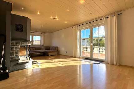 Haus zum Kaufen in Kirchen (Sieg) 510.000 € 230 m² 5 zimmer