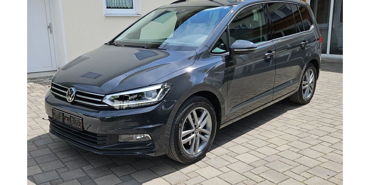 VW Touran 32.500 km 32.900 &euro; Mühlhausen 86444