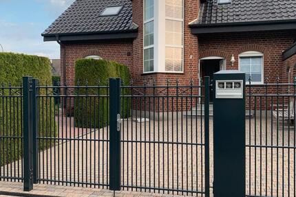 Haus Leopoldshöhe - 7 Zimmer, 185 m&sup2;, 879.000&euro; | Angebot:25403231