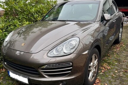 Porsche Cayenne 199.000 km 26.600 &euro; Bonn 53111