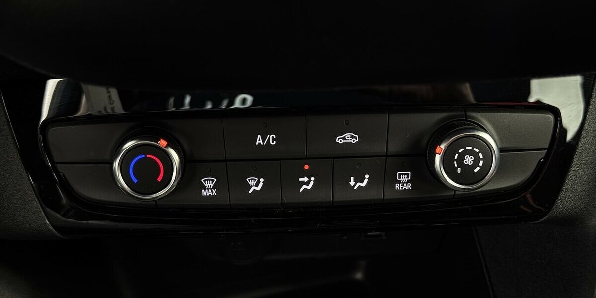 Opel Corsa GS Line 1.2 Turbo 1.Hand Carplay LED 13.200 km 14.770 &euro; Lich 35423