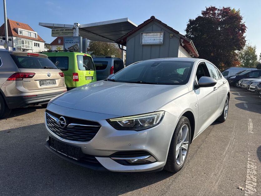 Opel Insignia 240.000 km 6.990 € Friedrichshafen 88045