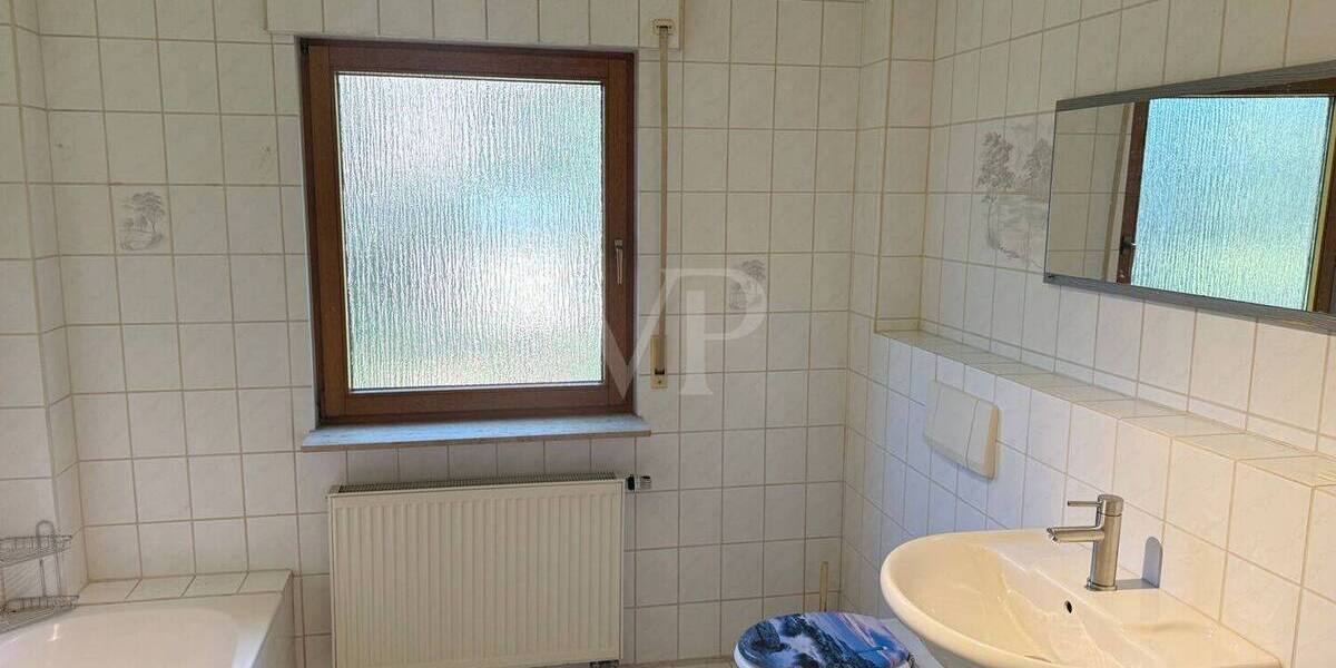 Mehrfamilienhaus, Wohnhaus Wertheim / Bestenheider Höhe Bestenheid - 8 Zimmer, 205 m&sup2;, 345.000&euro; | Angebot:26805498