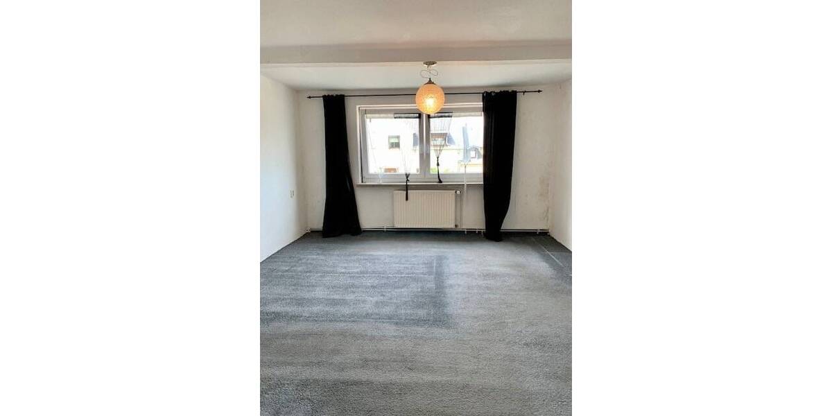 Reihenendhaus Reichenbach - 6 Zimmer, 127 m&sup2;, 99.000&euro; | Angebot:24040745