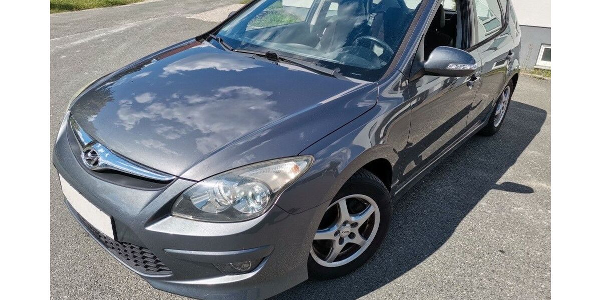 Hyundai i30 183.300 km 3.399 &euro; Fürth 90762