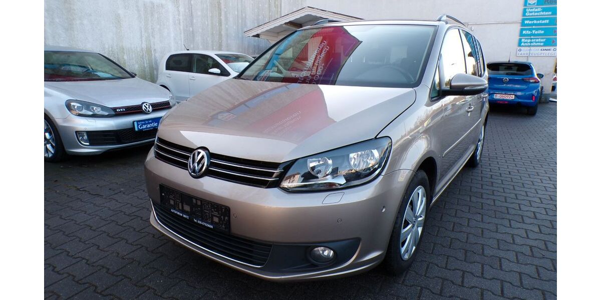 VW Touran 221.000 km 6.990 &euro; Berlin 12347