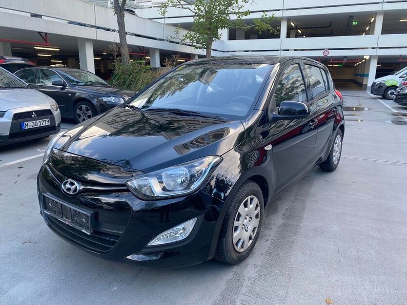 i20