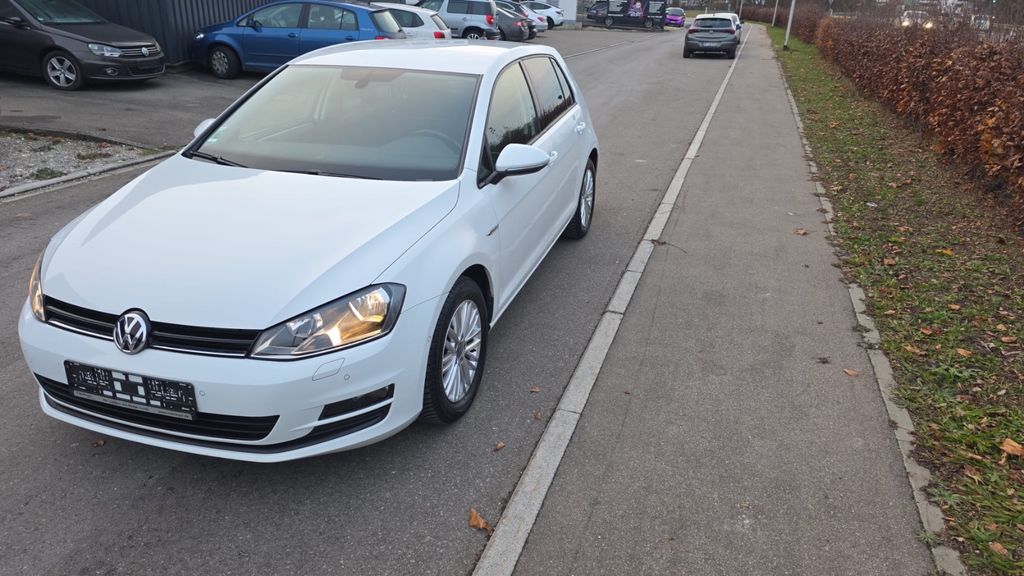 VW Golf 121.700 km 8.999 € Herbrechtingen 89542