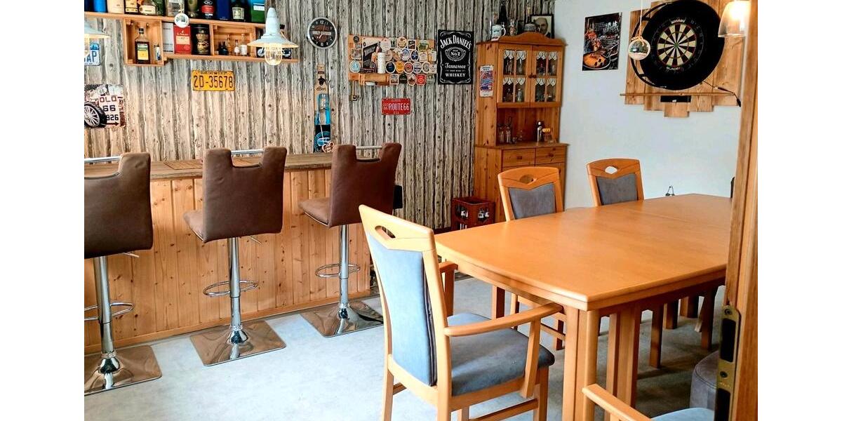 Einfamilienhaus Bad Karlshafen - 12 Zimmer, 210 m&sup2;, 285.000&euro; | Angebot:27127040
