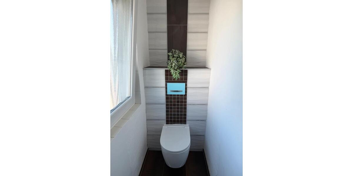 Einfamilienhaus Solms - 7 Zimmer, 210 m&sup2;, 420.000&euro; | Angebot:26317041