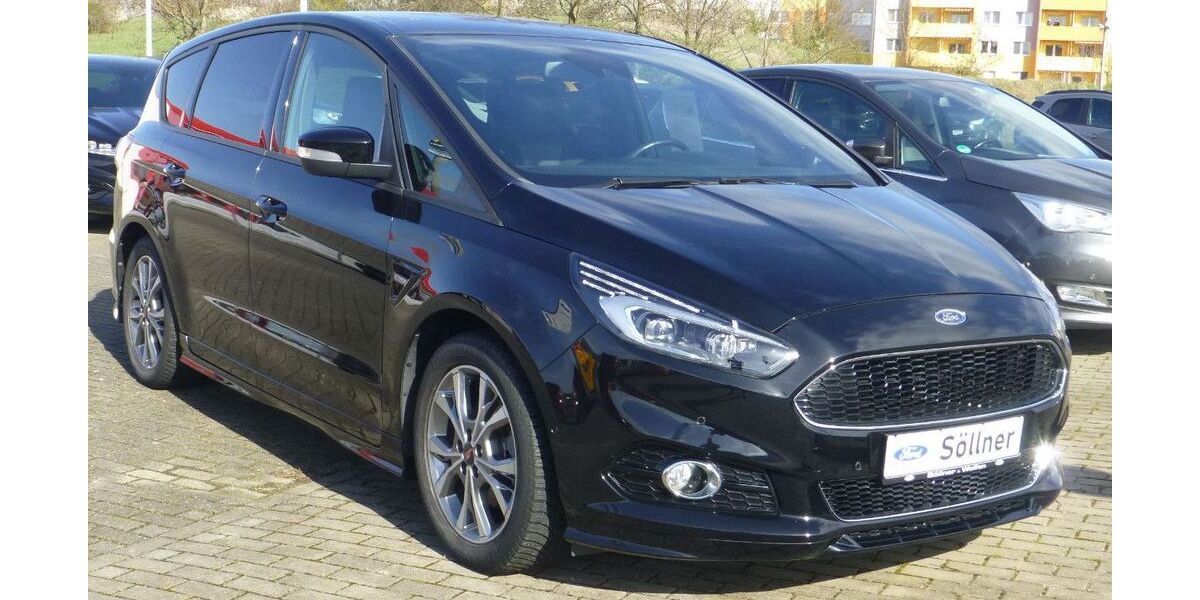 Ford S-Max 66.500 km 19.790 &euro; Wolfen 06766