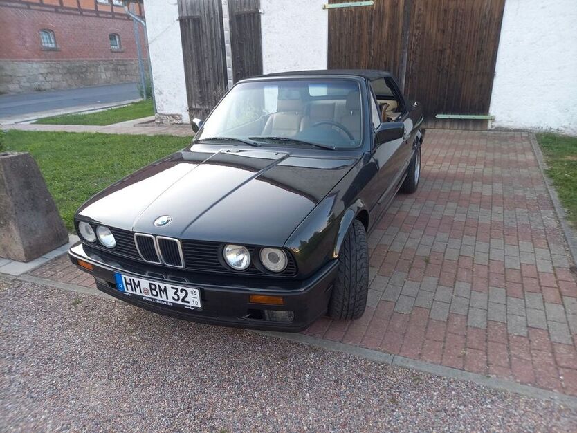 318