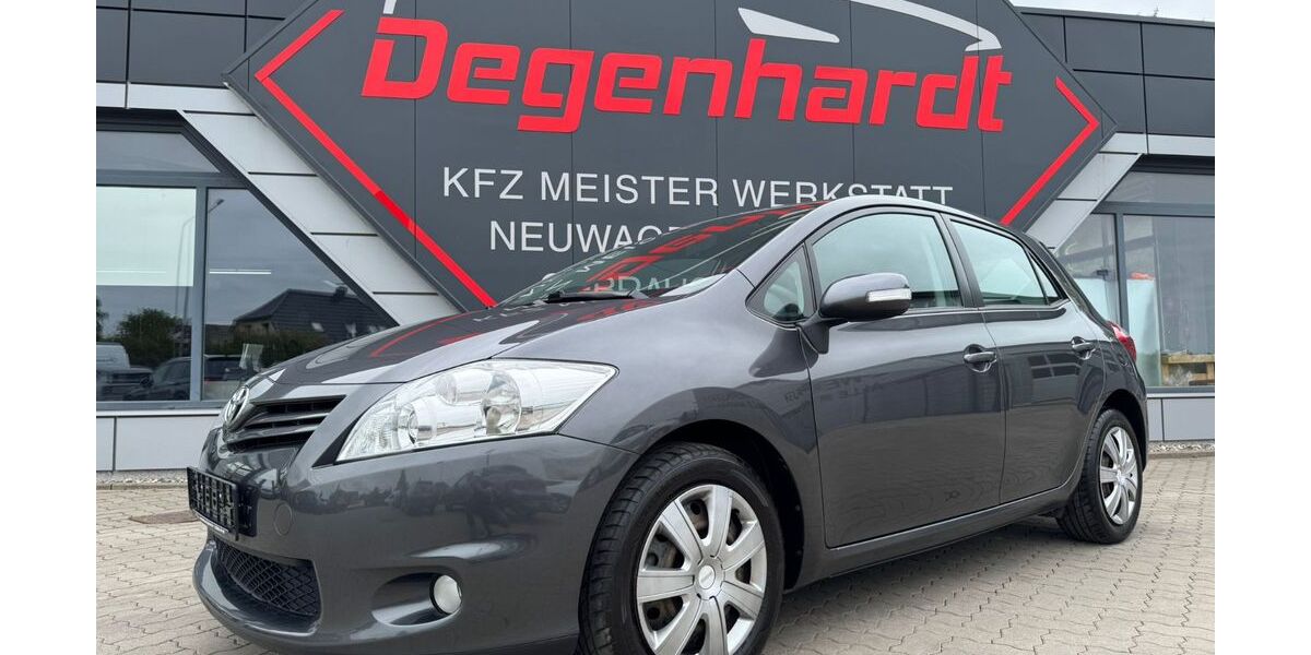 Toyota Auris 129.128 km 6.990 &euro; Mönchhagen 18182