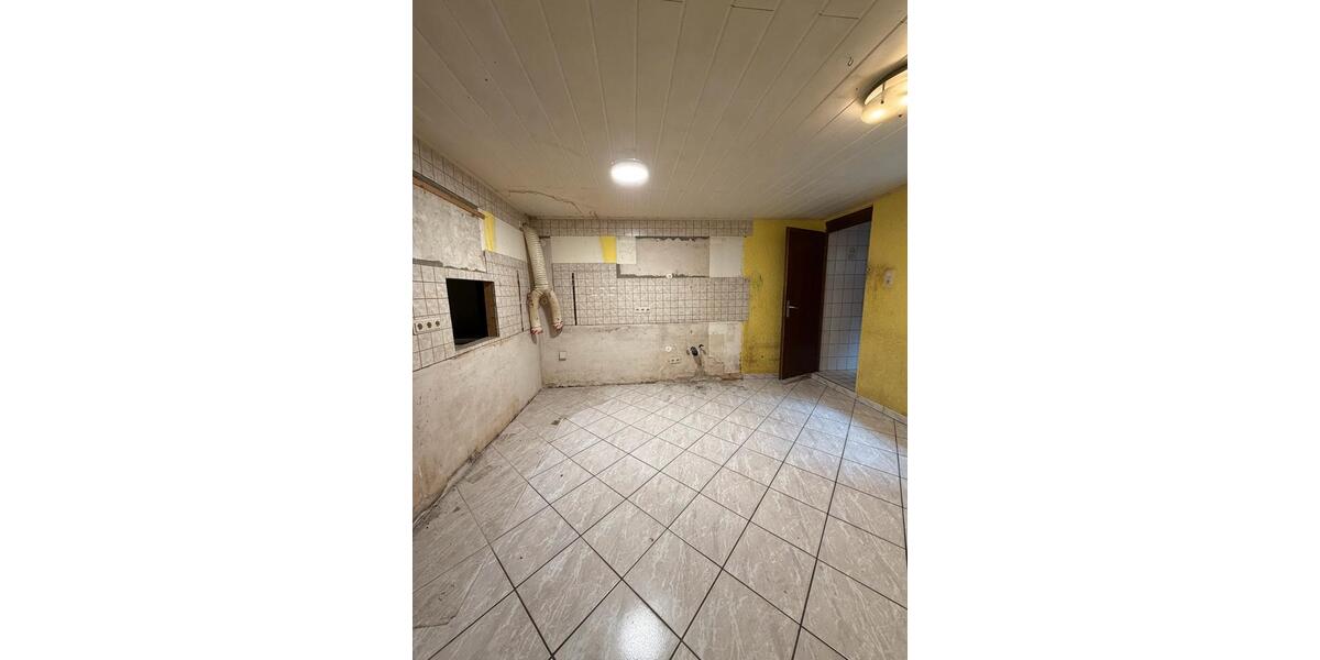 Reihenhaus Beckingen - 5 Zimmer, 95 m&sup2;, 65.000&euro; | Angebot:27007946