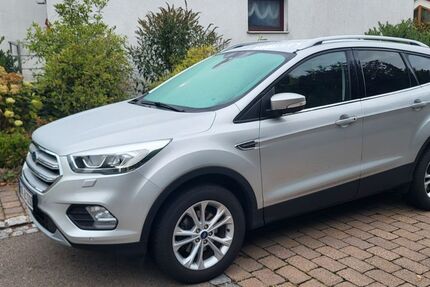 Ford Kuga 83.300 km 13.000 &euro; Abstatt 74232