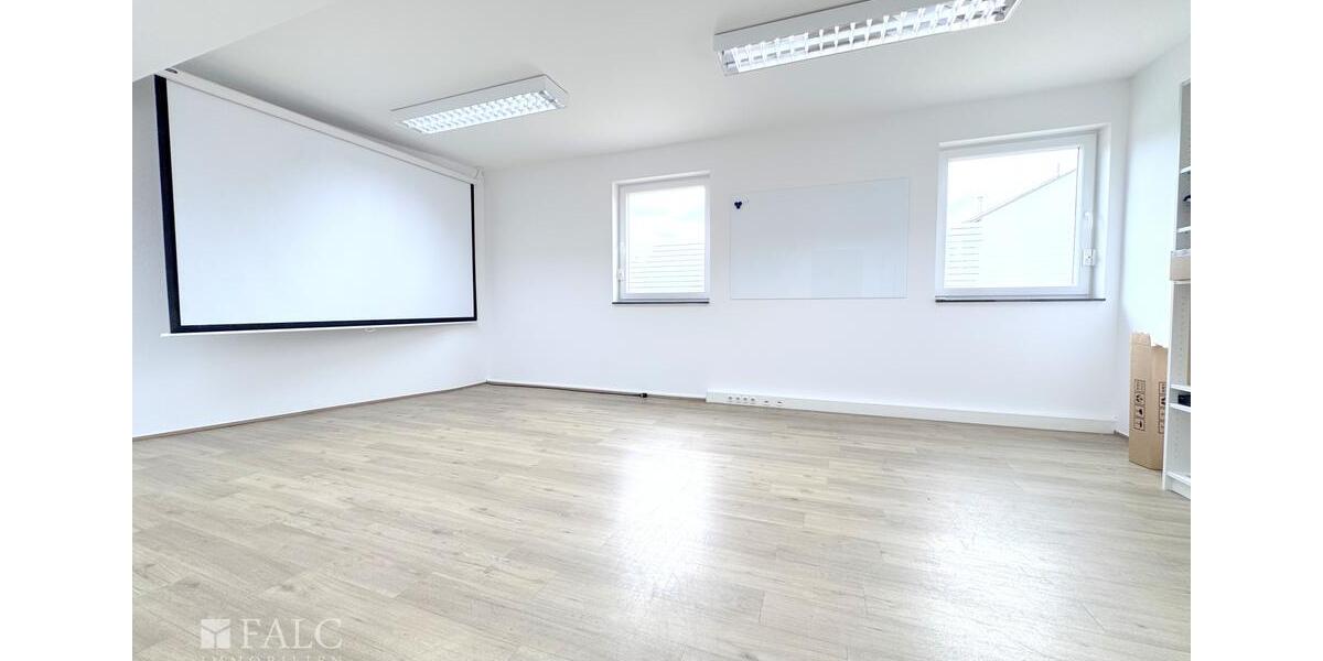 Moderne Büroeinheit in historischer Backsteinarchitektur zimmer