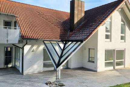 Haus zum Kaufen in Langenzenn 1.190.000 € 269.2 m² 6 zimmer