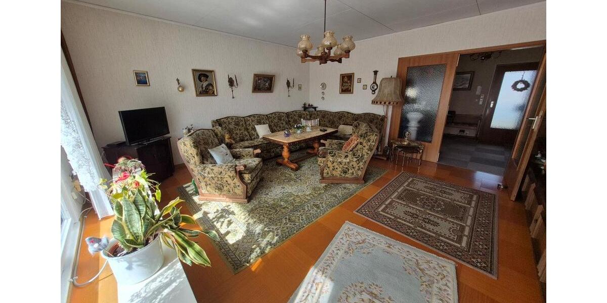 Mehrfamilienhaus, Wohnhaus Bad Salzdetfurth - 8 Zimmer, 196 m&sup2;, 279.000&euro; | Angebot:26495935