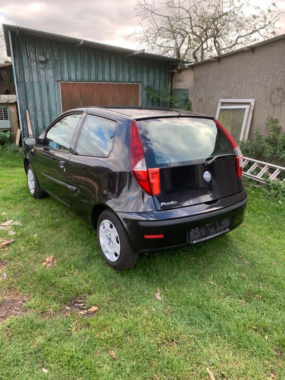 Fiat Punto 172.638 km 2.500 € Schönkirchen 24232