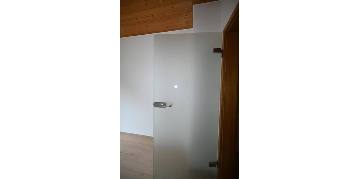 Etagenwohnung Neumarkt Altenhof - 4 Zimmer, 96 m&sup2;, 800&euro; | Angebot:26796430