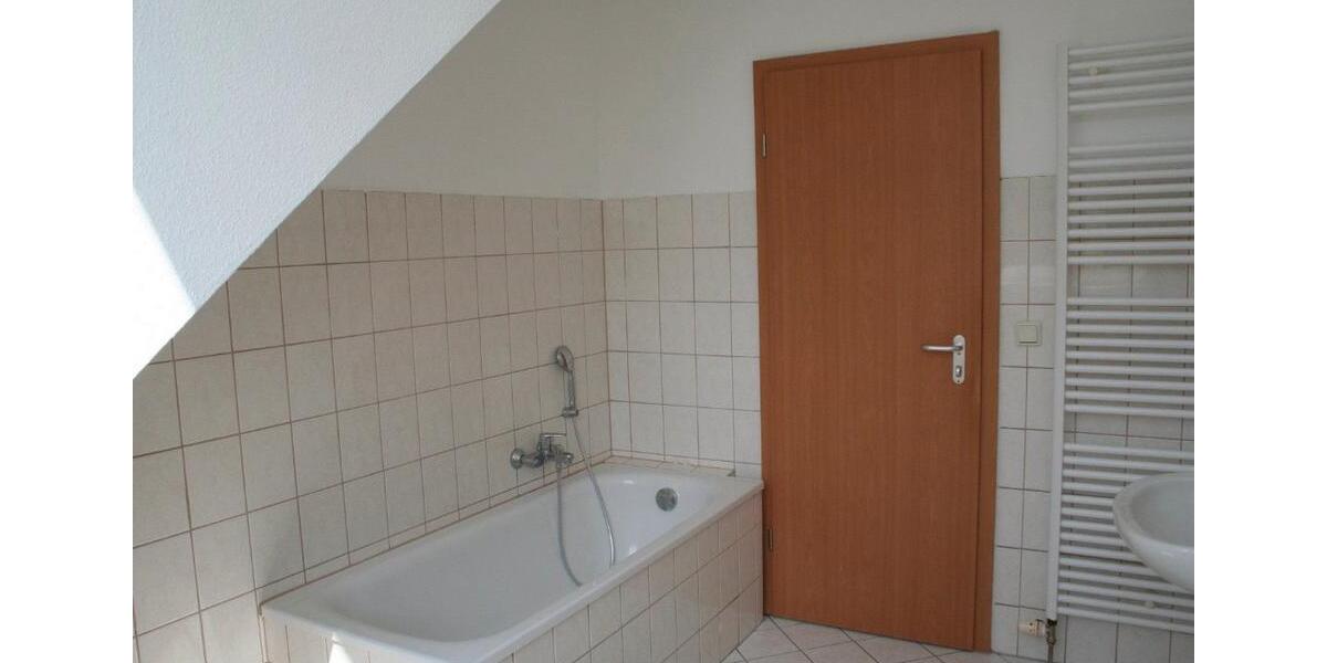 Maisonettenwohnung Elsterwerda - 3 Zimmer, 109 m&sup2;, 905&euro; | Angebot:25395929